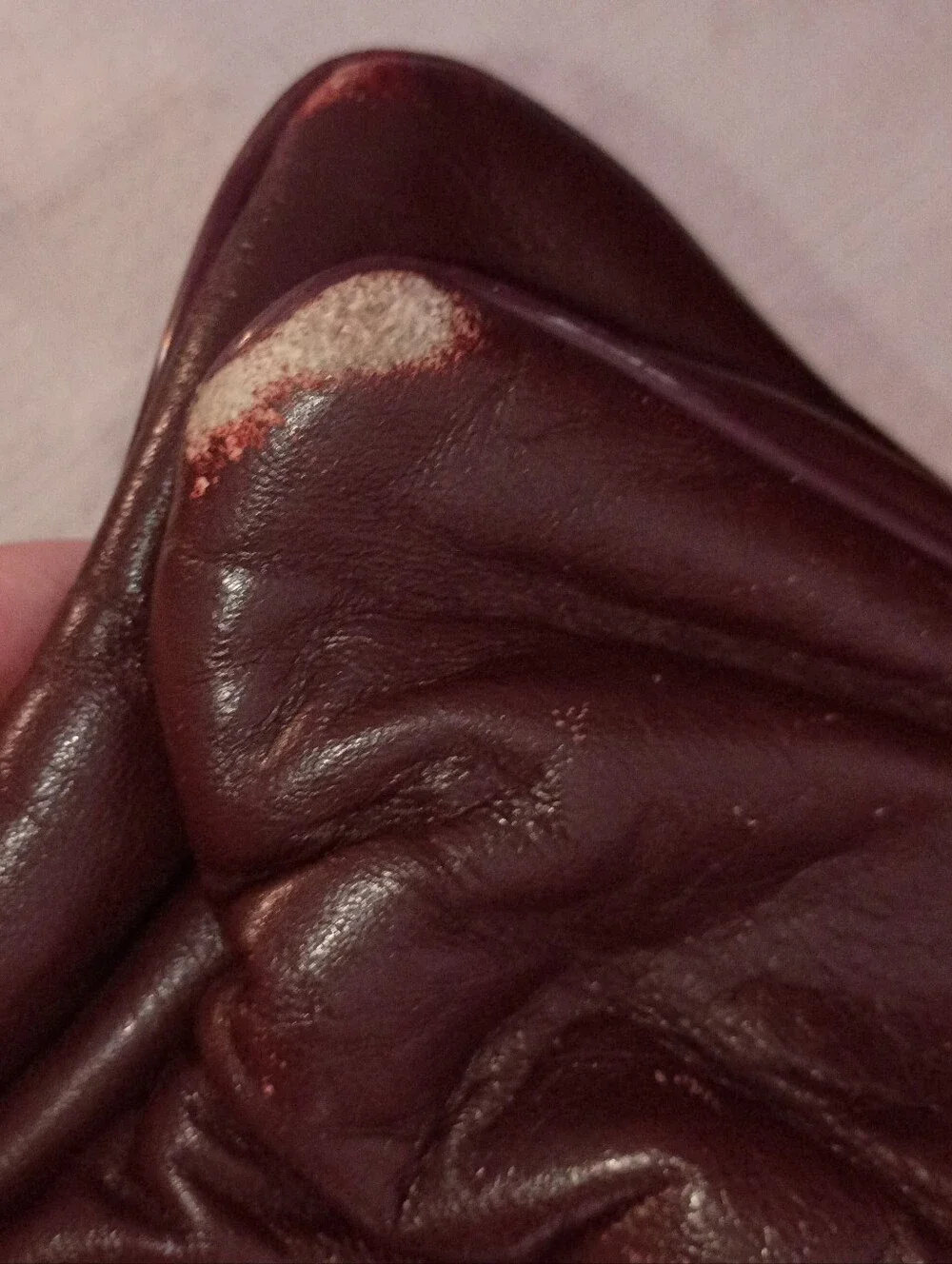Etienne Aigner smooth burgundy